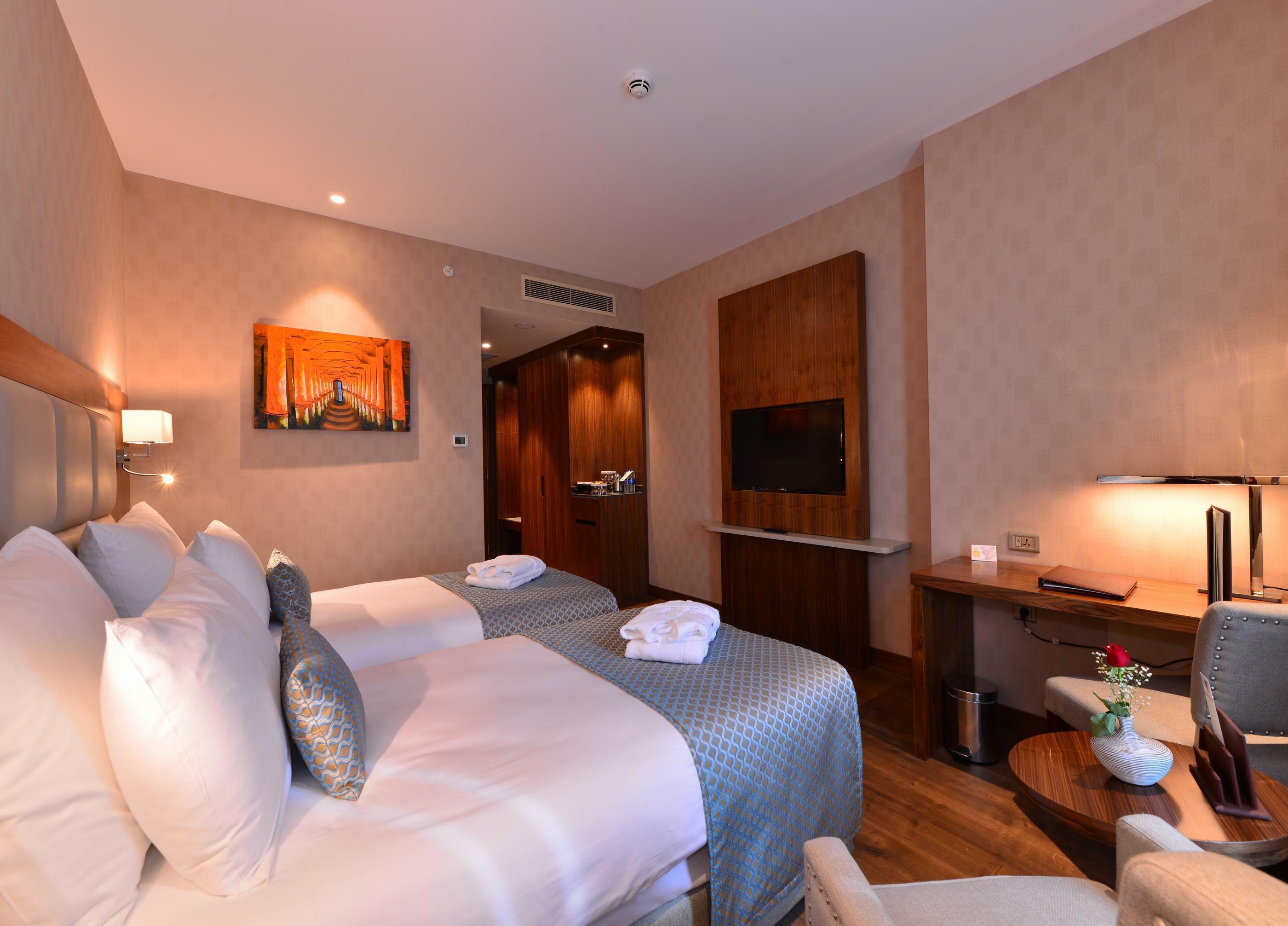 Clarion Hotel Istanbul Mahmutbey Exterior foto