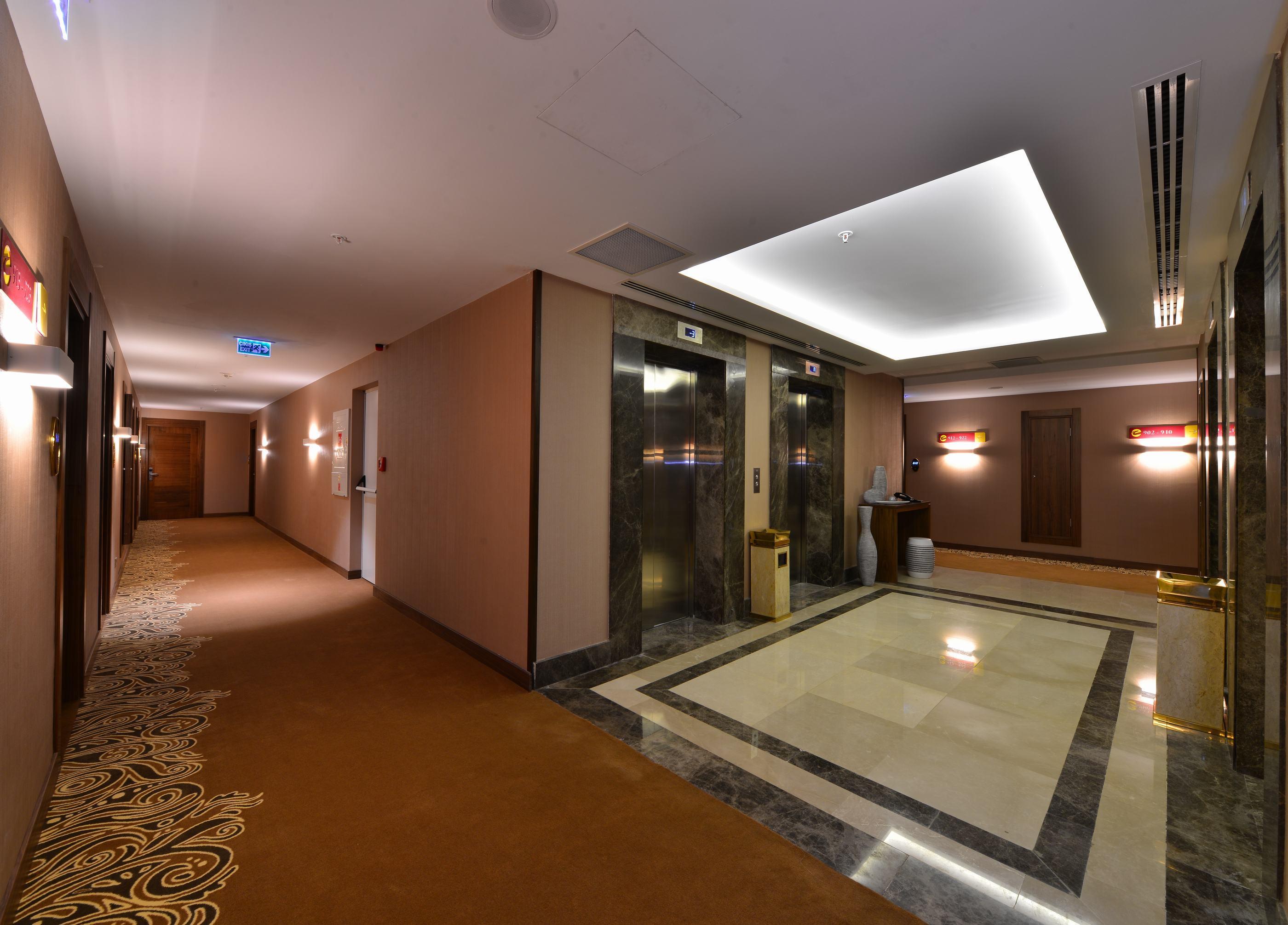Clarion Hotel Istanbul Mahmutbey Exterior foto