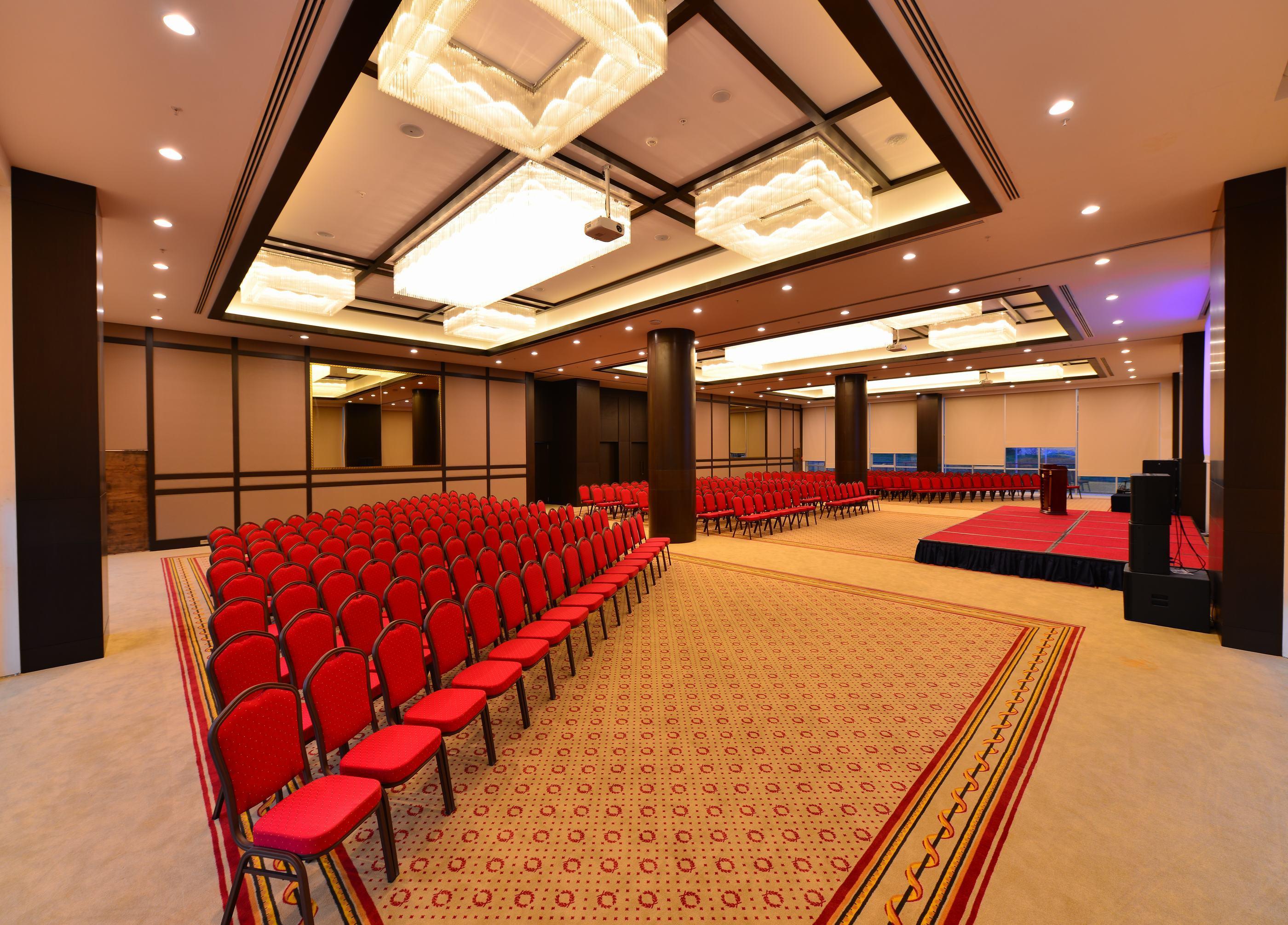 Clarion Hotel Istanbul Mahmutbey Exterior foto